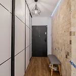 Apartamento The First One Braşov