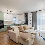 The First One Apartamento