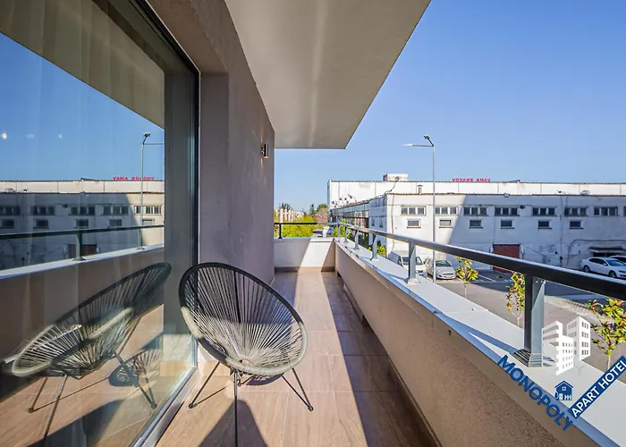 公寓 The First One *